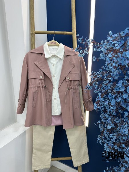 طقم بناتي محير