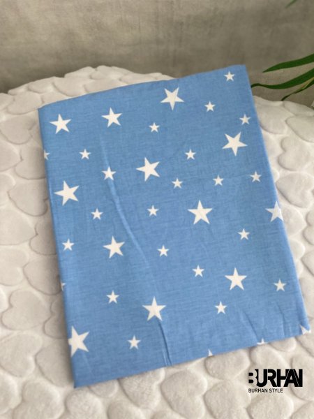 أزرق مع نجوم