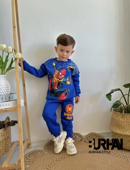 نيلي سبايدر مان